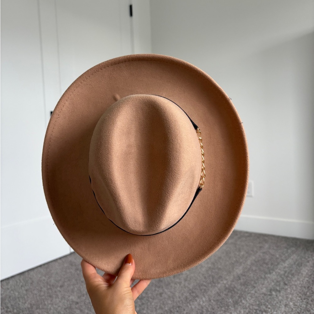 Women’s Tan Fedora Hat